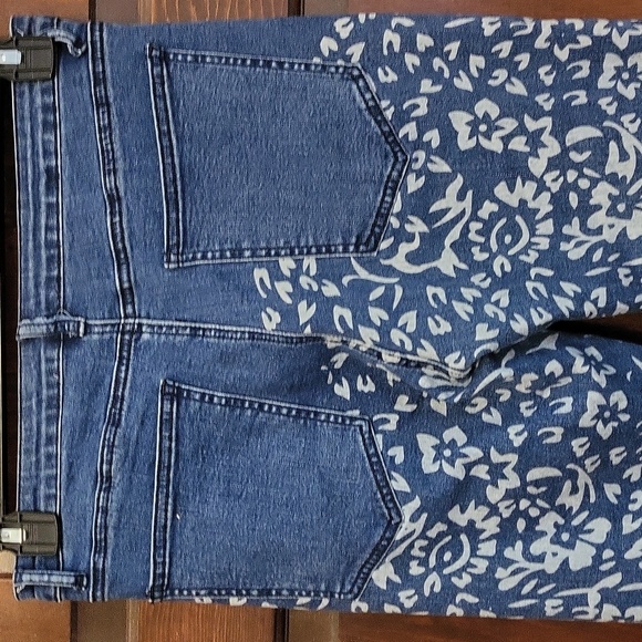 Saints & Hearts Blue Floral Printed Flare Jeans - Picture 7 of 7